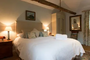 The Stables, relax in 5 star style and comfort with lovely walks all around - Image 4