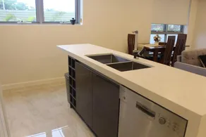 Brand New 2 BR Apt in Surfers for 6 People - Image 3