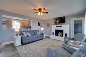 Table Rock Lake Home - Fire Pit & Lake Views! - Image 3