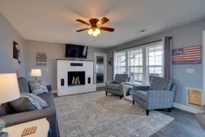 Table Rock Lake Home - Fire Pit & Lake Views! - Image 5