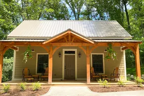 Hard Truth Cabin-2bd/2b- Distillery tour included - Image 2