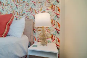 Coral Reef King Retro King Suite - near Beach - Image 5
