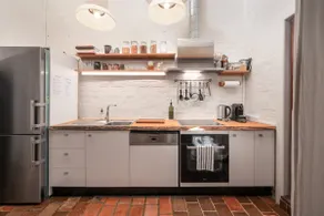 Original Fitzroy Artist's Loft in central location - Image 3