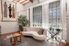 Original Fitzroy Artist's Loft in central location - Image 2