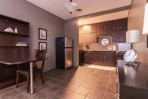 The Townsend 2 BR Apartment Located On The Bricks - Image 5