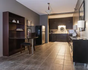 The Townsend 2 BR Apartment Located On The Bricks - Image 3