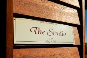Vivere Retreat - Studio with Mountain Views - Image 3