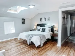 Large 4 Bedroom Home Close to Airport and IX Center - Image 3