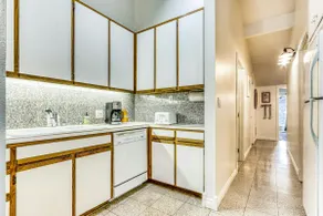 Dog-Friendly Condo Steps from the Village with Bal - Image 4