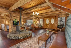 Log Cabin sleeps 20 with hot tub, EV Charger, firepit - Image 2