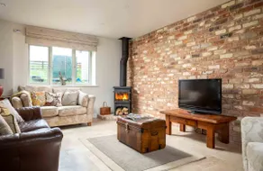 Hetty's Stables - Image 3