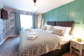 Host & Stay - Iris Cottage - Image 3