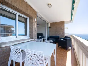 Apartment with sea views only 9km Port Aventura - Image 4