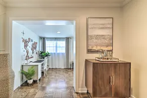 Mid-Century Modern Escape in Central Lakeland! - Image 4