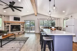 Lakeside, pool table, games, dock, and fire pit! - Image 4