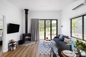 Clematis Villa - Modern couples retreat with bath and views - Image 2