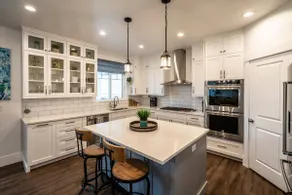 Pristine New*Home w/Hot Tub , 4 Bd 3.5 bth|Slps 18 - Image 3