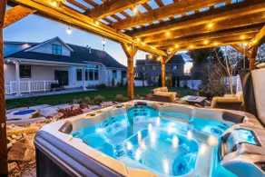 Pristine New*Home w/Hot Tub , 4 Bd 3.5 bth|Slps 18 - Image 2