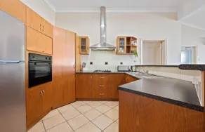 Swainson on Coombe - Image 4