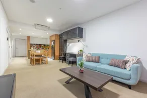 Cosy minimalism 2BD Apt near Sydney Olympic Park - Image 4