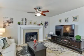 5BD Home w/ mountain view, air hockey, 30 min Ski - Image 5