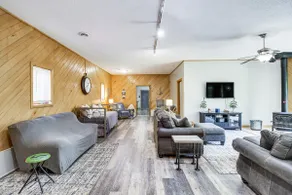 Quiet Lakefront Grand Rapids Cabin on 5 Acres - Image 4