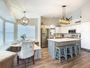 Val Vista Oasis- Gorgeous Gilbert Home with Pool - Image 2