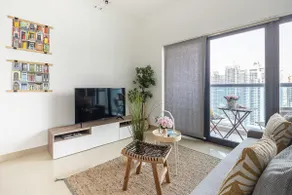 Light & Contemporary 1BR in Marina - Sea Views! - Image 2