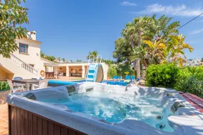 Villa \"Casa Emilia\" avec piscine, jardin et Wi-Fi - Image 3