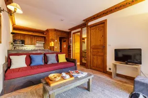 Le Cristal GM7 Mountain View, Pool, Private Sauna & Parking - Happy Rentals - Image 4