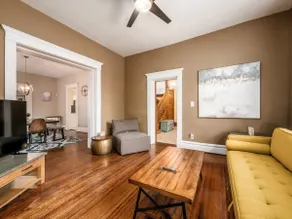 Stately Executive Home with Modern Amenities - Image 3
