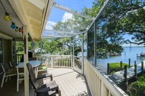 Waters Edge Cottage - Image 5