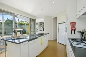 Modern Oasis - Image 3