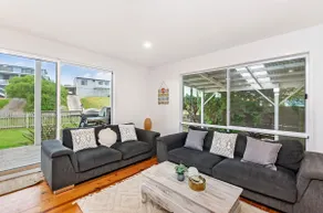 Marlin Beach House - Image 2