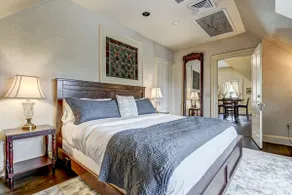 Charming Downtown Stay | Victorian Beauty & Modern Comfort - Image 3