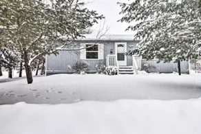 Cozy Crosby Cabin Near Serpent Lake + Main St - Image 3