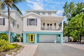 Holmes Beach Home with Pool and Ping Pong! 6 mins - Image 2