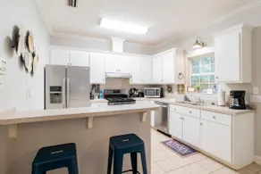 Hazel's Happy Hideaway- Midtown Mobile! - Image 3