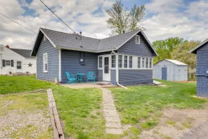 Homey Cottage with Sunroom & Smart TV! - Image 3
