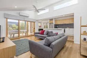 Everleigh - renovated, spacious beach house - Image 4