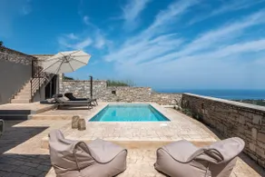 Villaki studio guest house, Private pool - Image 3