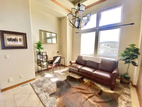 Luxury home w a View- biking and hiking near - Image 2