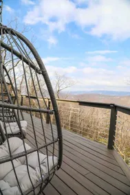 Cozy Cottage - Mountain Views • Fire Pit • Near Wintergreen - Image 3