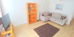 Bassett House with 3 bedrooms, fast Wi-Fi and off road parking - Image 4