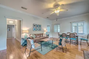 Chic Ocala Home w/ Yard ~ 1 Mi to Dtwn Square - Image 4