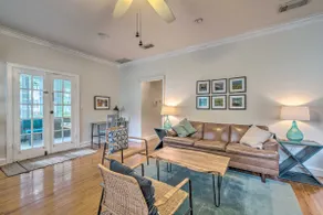 Chic Ocala Home w/ Yard ~ 1 Mi to Dtwn Square - Image 5