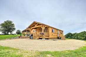 Serene Views: Quiet Farmhouse Cabin in Wisconsin! - Image 3
