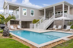 Aquaria House -Pool & Boat Dock - Image 2