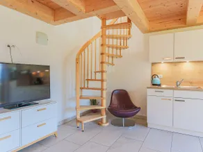 Vacation rental with balcony in front of the - Image 5