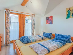 Penthouse with a balcony and views - Image 2